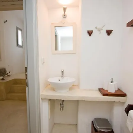 4-bedroom Cycladic With Seaview * Marpissa