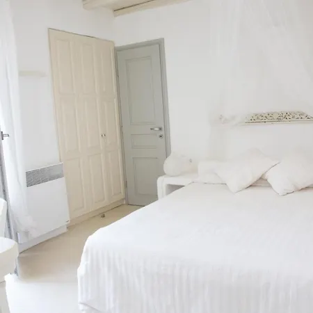 4-bedroom Cycladic With Seaview Marpissa